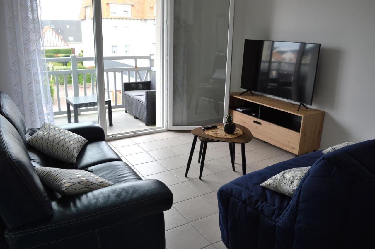 Appartement Spacieux Avec Balcon - A 50M De La Plage Courseulles-sur-Mer Exterior photo